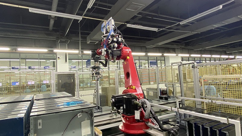 Pg电子游戏：中国网：国内首条3C产品“机器换人”生产线诞生记