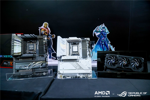 Pg电子平台：华硕X870E、X870主板闪耀2024核聚变