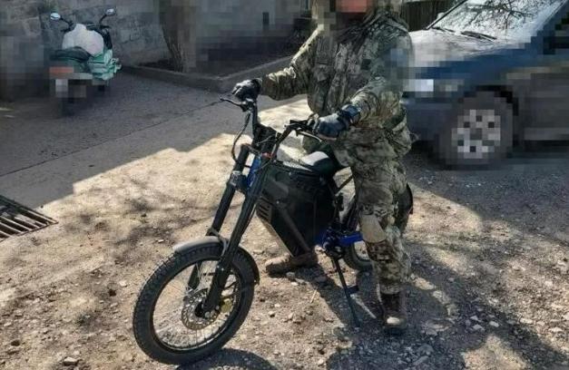 Pg电子平台：中国小电驴成俄士兵战场新宠操作方便无需保养甚至能躲无人机(图6)