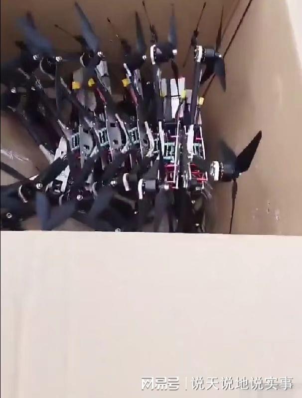 Pg电子游戏平台：无人机小组全体惨死俄军复仇突发斩首行动美英法德集体失声(图2)