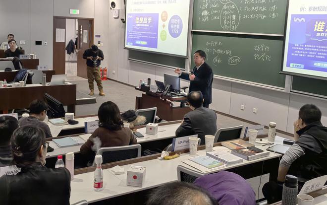 Pg电子游戏平台：谁敢信？今年两会最早出圈的竟然是这一群“山东硬汉”(图41)