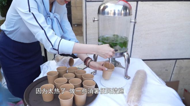 Pg电子游戏平台：不到2小时卖空！南通星级酒店出摊了(图3)