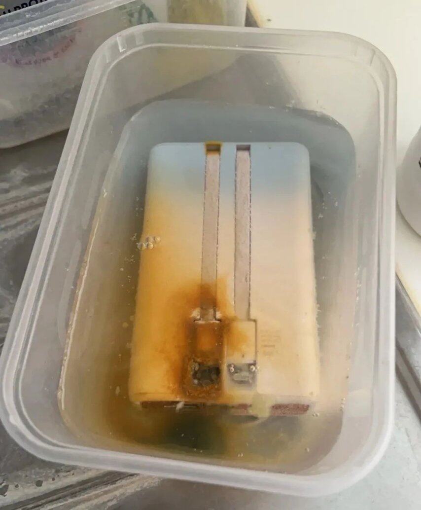 Pg电子游戏平台：禁上飞机的充电宝几年前就埋下了隐患(图18)