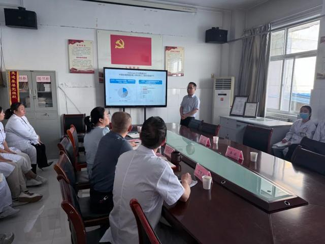 Pg电子游戏平台：名医下沉传薪火交流指导促提升——西安交大第二附属医院消化内科专家莅临华州区中医医院脾胃病科交流指导(图1)