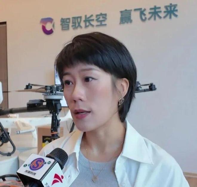 Pg电子游戏平台：热门领域“抢C位”？线私教进阶高手不是梦！(图4)