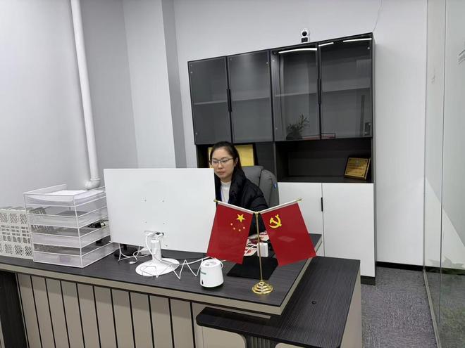 Pg电子平台：低空经济无人机人工智能机器人机器狗维修技能培训全产业链机构(图2)