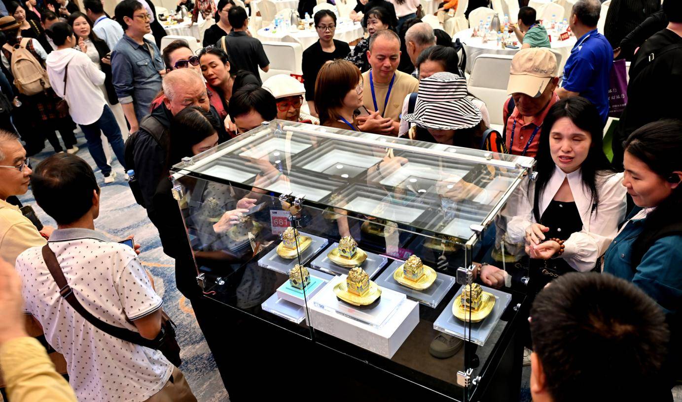 Pg电子游戏平台：《风生水起全运徽宝》震撼首发980元尊享全运特许商品：四大宗师传世之作(图5)