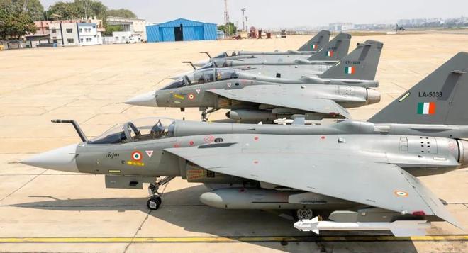 Pg电子游戏：70亿买心脏！光辉战机难产暴露印度自主尴尬美国为何稳赚不赔(图2)