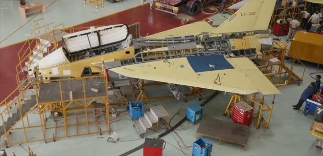 Pg电子游戏：70亿买心脏！光辉战机难产暴露印度自主尴尬美国为何稳赚不赔(图6)