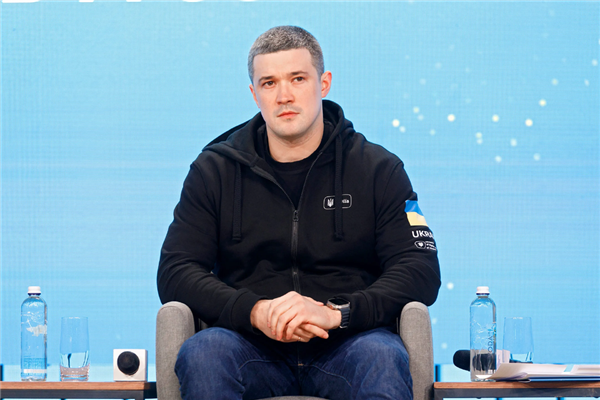 Pg电子游戏：战争里的人：4条命能换1架无人机(图5)