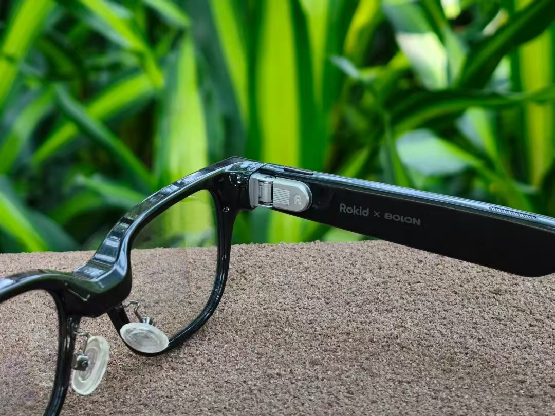 Pg电子游戏：「百镜大战」一周年：巨头新锐同台竞技技术路线之争结束了？(图3)