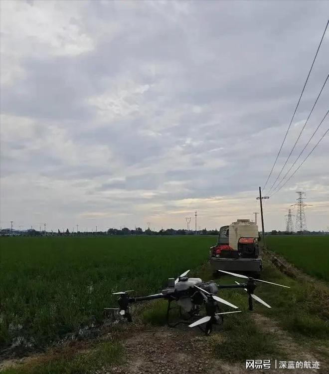 Pg电子平台：无人机成新农具却炸机不断！东北农民哭诉：增产了为啥没赚钱？(图3)