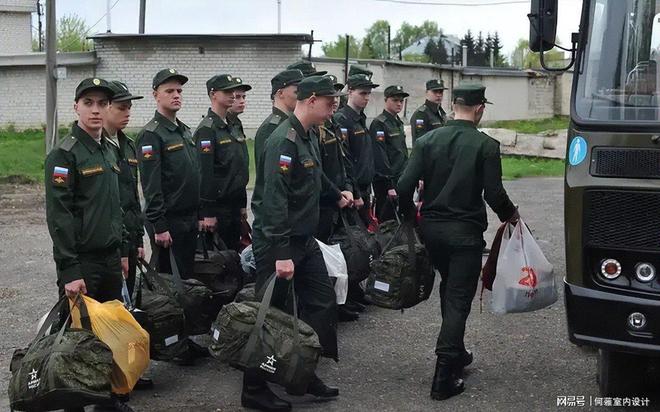 Pg电子游戏平台：无人机改变战场！乌克兰工厂直通战壕俄罗斯炼油厂频频起火？(图3)