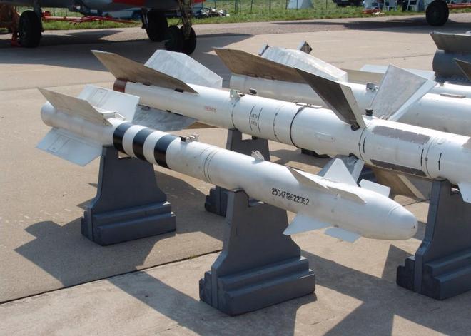 Pg电子游戏平台：农用机挂导弹升空俄无人机遭奇袭低空猎杀显神威(图5)